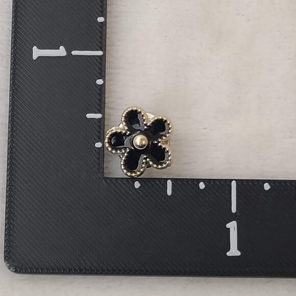 Vintage Black Enamel Flower Pin Silver Tone Lapel Brooch - Picture 5 of 5